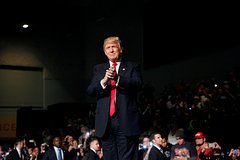 Трамп анонсировал создание компании для инвестиций в ИИ Трамп анонсировал создание компании для инвестиций в ИИ