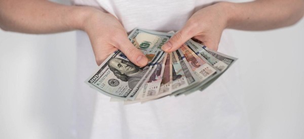 Упадет ли доллар ниже 80 рублей в ближайшие недели? Эксперт оценила вероятность Упадет ли доллар ниже 80 рублей в ближайшие недели? Эксперт оценила вероятность