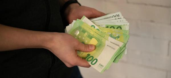 Как обменять валюту через банкомат в 2026 году: инструкция для Сбера и Т-Банка Как обменять валюту через банкомат в 2026 году: инструкция для Сбера и Т-Банка