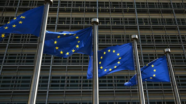 
                    Reuters сообщил о намерениях ЕС ввести санкции против 90 банков из РФ

        