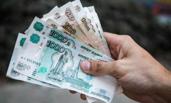 &laquo;Всё съедает инфляция&raquo;: в 2024 году ожидается рекордный за 16 лет рост зарплат