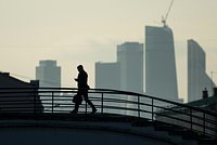 &laquo;Выгоревшие руководители могут уйти в доставку&raquo; Почему зарплаты айтишников и курьеров в России сравнялись?
